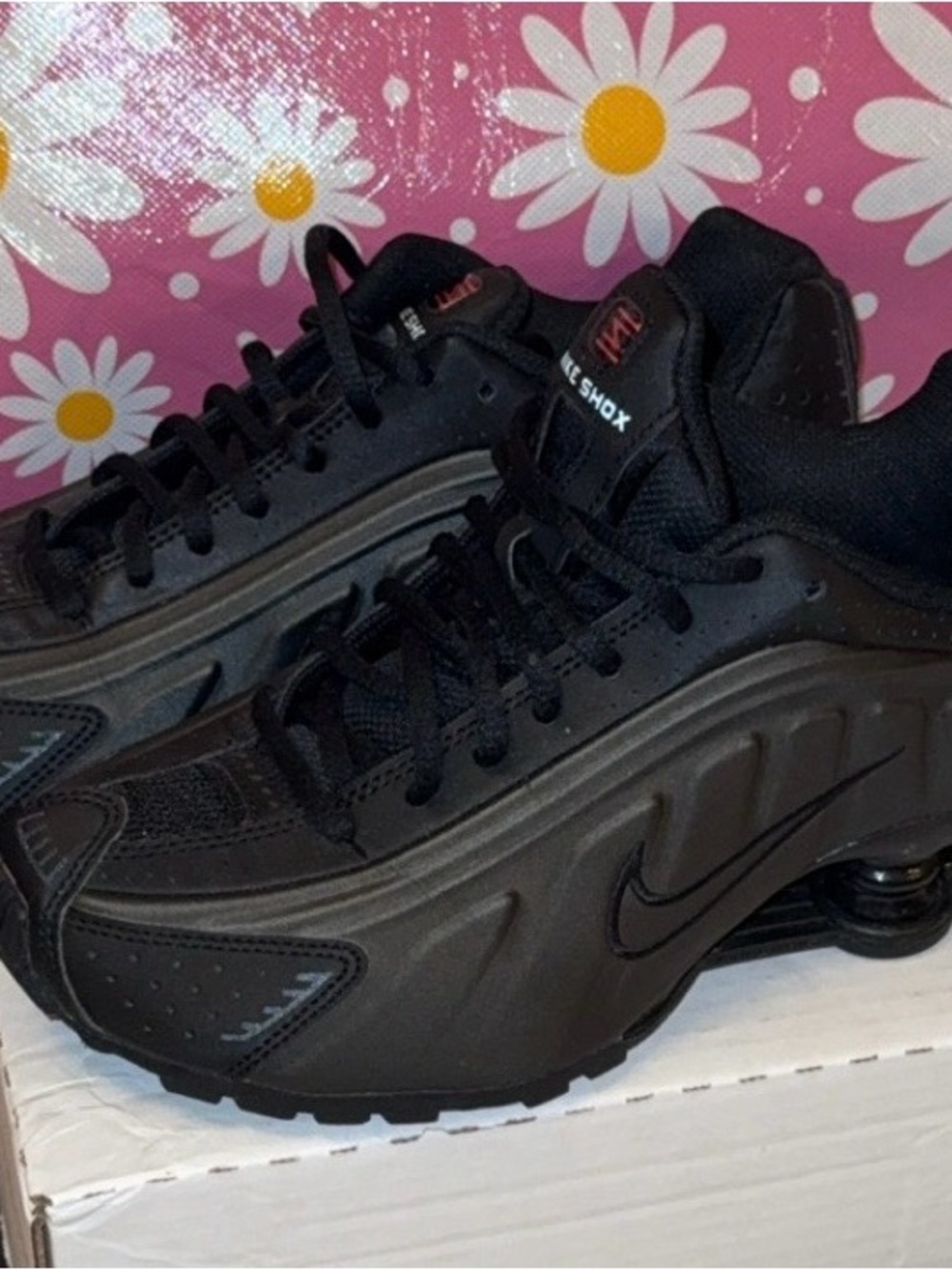 Nike Shox R4 Sneakers * BRAND•NEW/NEVER•WORN